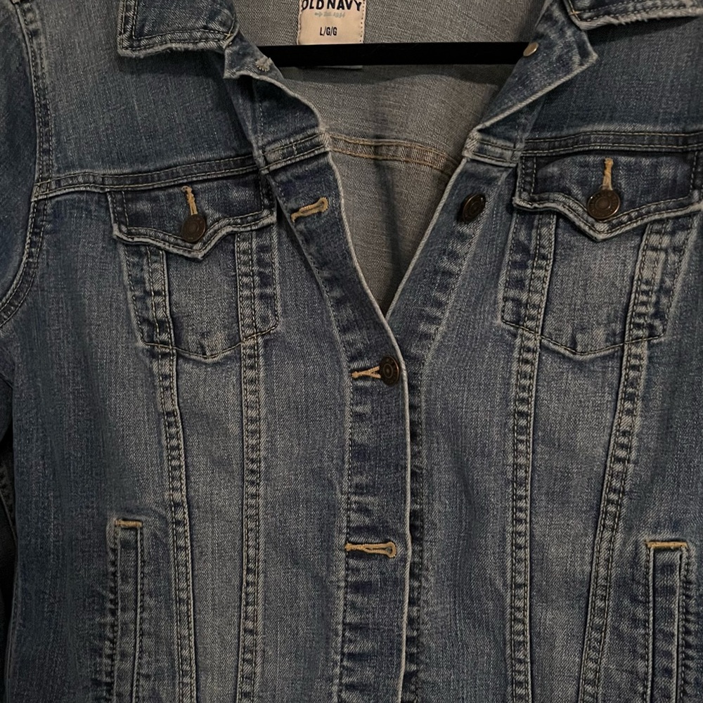 Denim jacket in great condition. Smoke Free home .